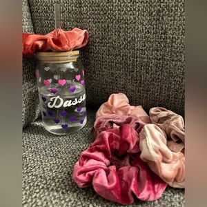 Cup glass 16oz. / with one scrunchie.